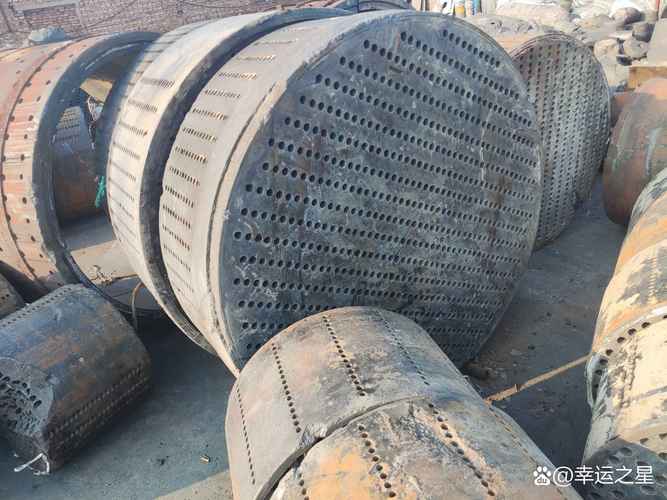 廢舊石墨回收廠家18211006525 在資源為王的時(shí)代,每一份廢舊石墨都是